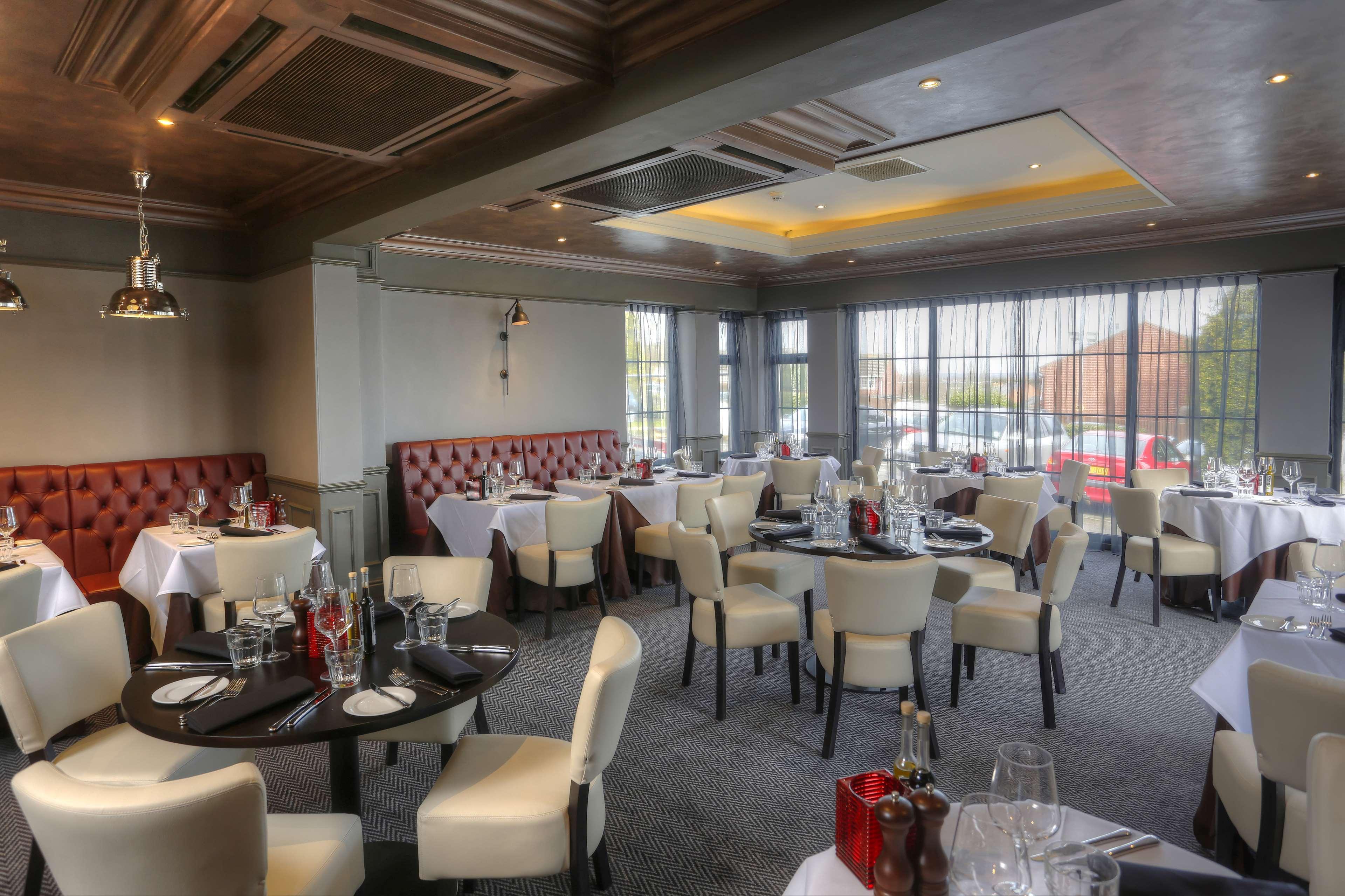 Crowne Plaza East Midlands Airport By Ihg Hotel ดาร์บี ภายนอก รูปภาพ