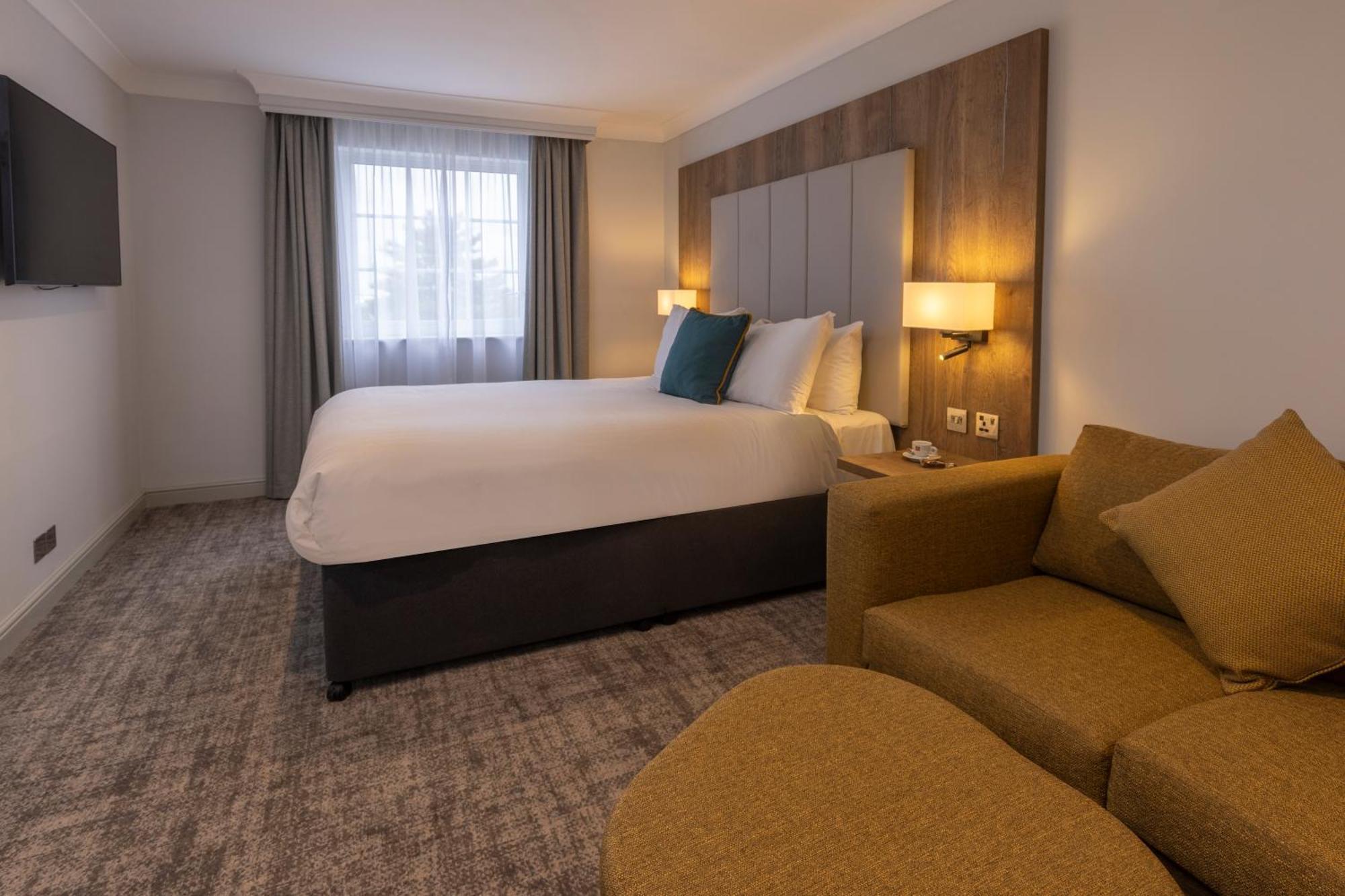 Crowne Plaza East Midlands Airport By Ihg Hotel ดาร์บี ภายนอก รูปภาพ