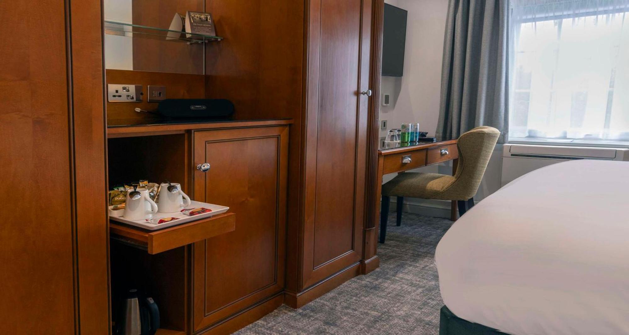 Crowne Plaza East Midlands Airport By Ihg Hotel ดาร์บี ภายนอก รูปภาพ