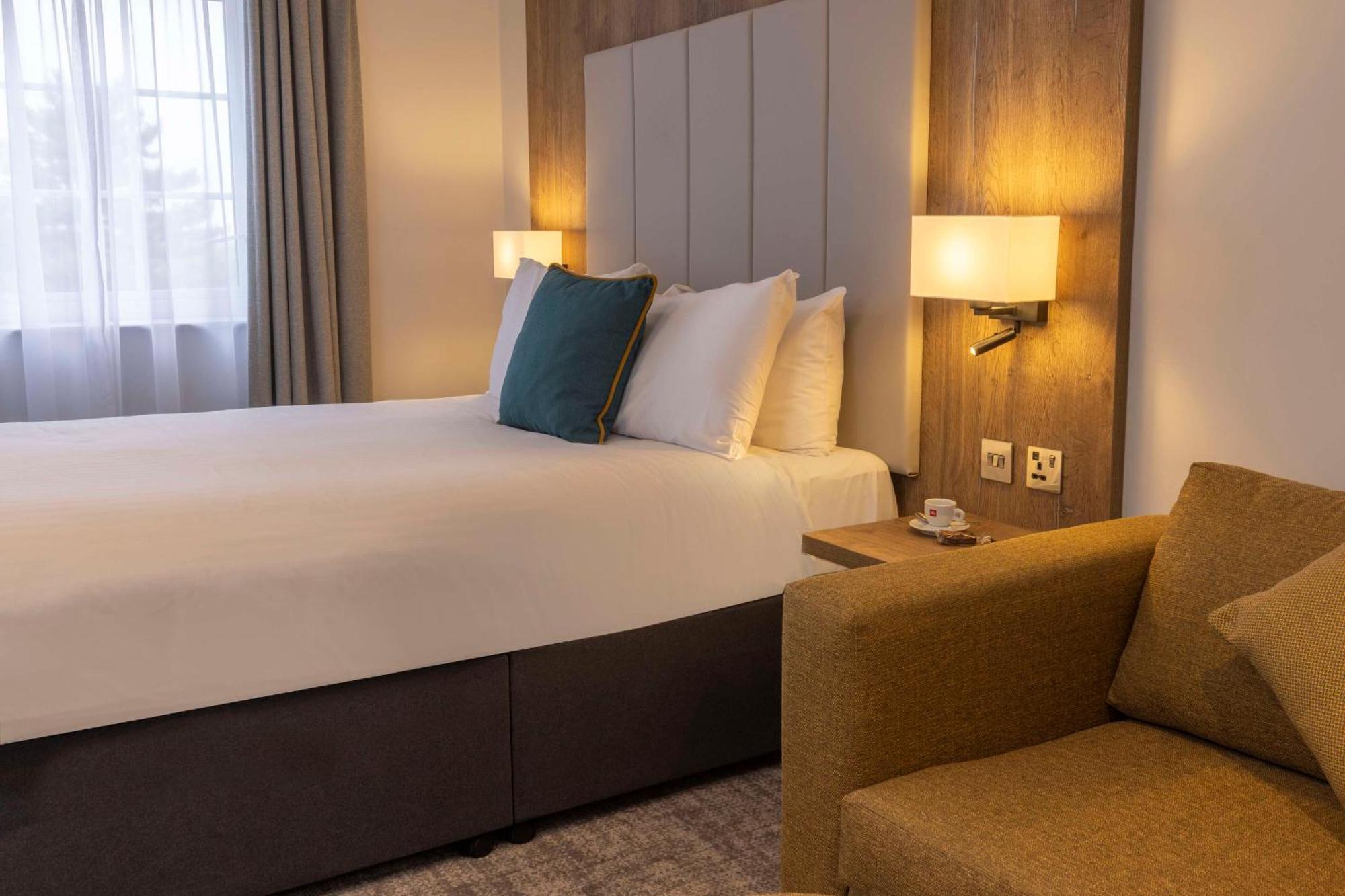 Crowne Plaza East Midlands Airport By Ihg Hotel ดาร์บี ภายนอก รูปภาพ