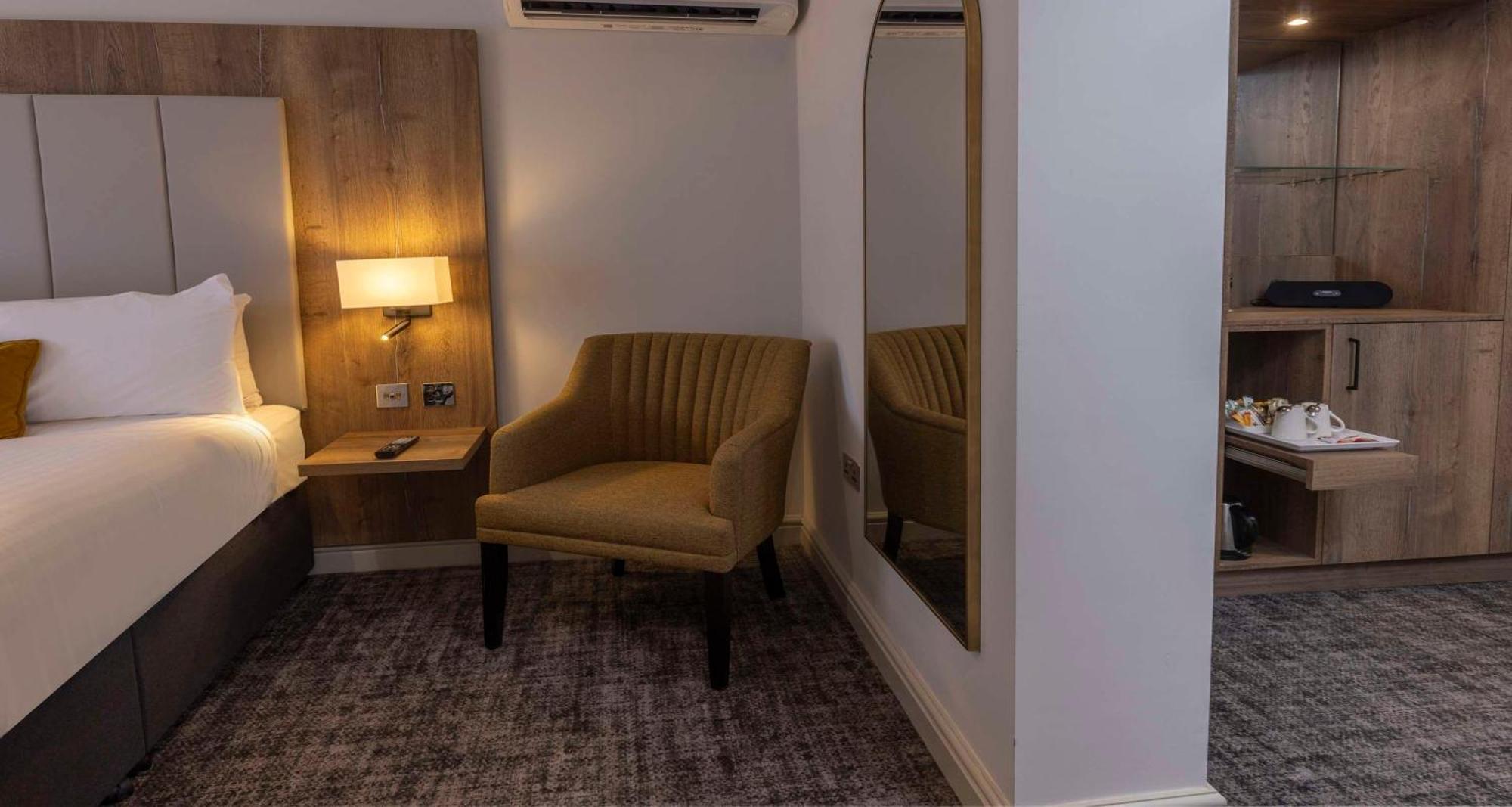 Crowne Plaza East Midlands Airport By Ihg Hotel ดาร์บี ภายนอก รูปภาพ