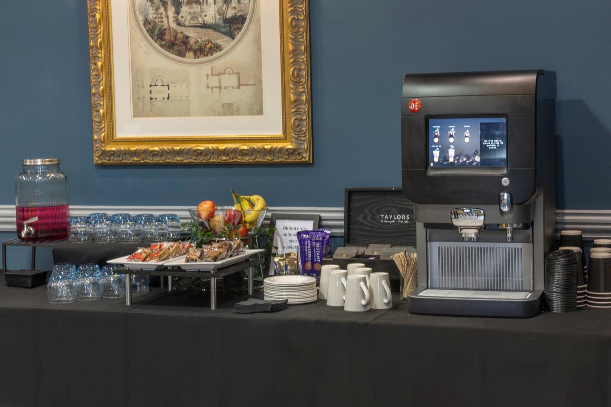 Crowne Plaza East Midlands Airport By Ihg Hotel ดาร์บี ภายนอก รูปภาพ